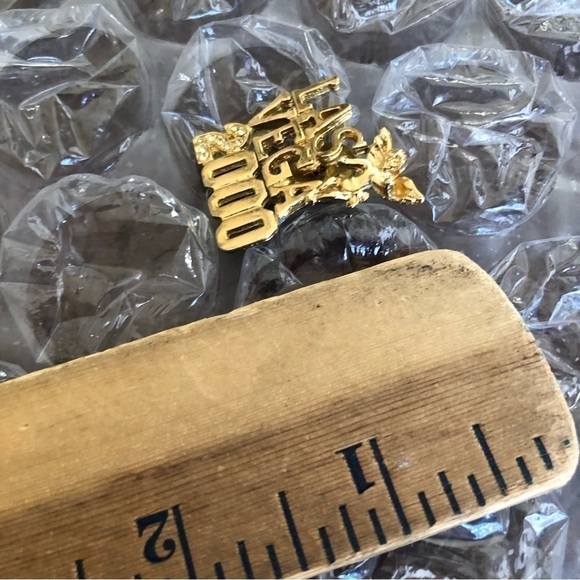 Vintage Las Vegas 2000 Rhinestones Angel Pin - Picture 3 of 3